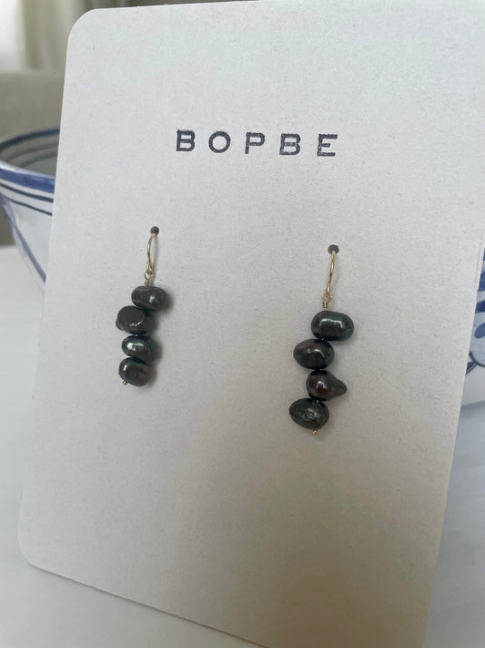 Black Freshwater Pearl Drop Earring